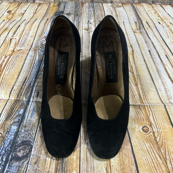 J Peterman Co Black Suede Suede 2.5” Block Slip On Heels Womans Sizeans Size 7.5 - Picture 2 of 5